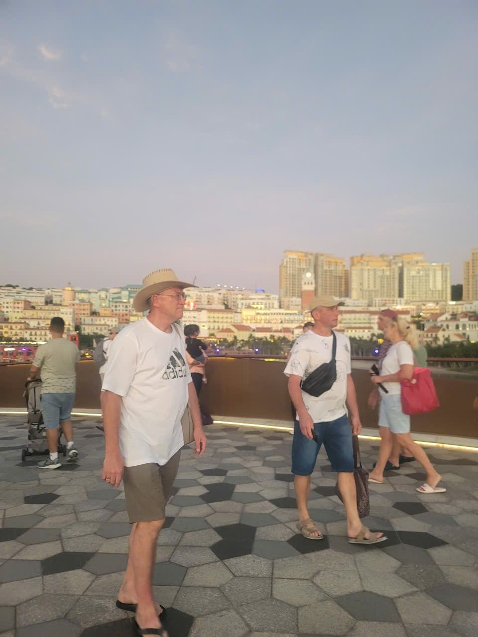 1 địa phương là điểm ghi dấu mốc kỷ lục 20 triệu lượt khách quốc tế đến Việt Nam, ai cũng trầm trồ: Hòn đảo đẹp nhất châu Á - Ảnh 2.