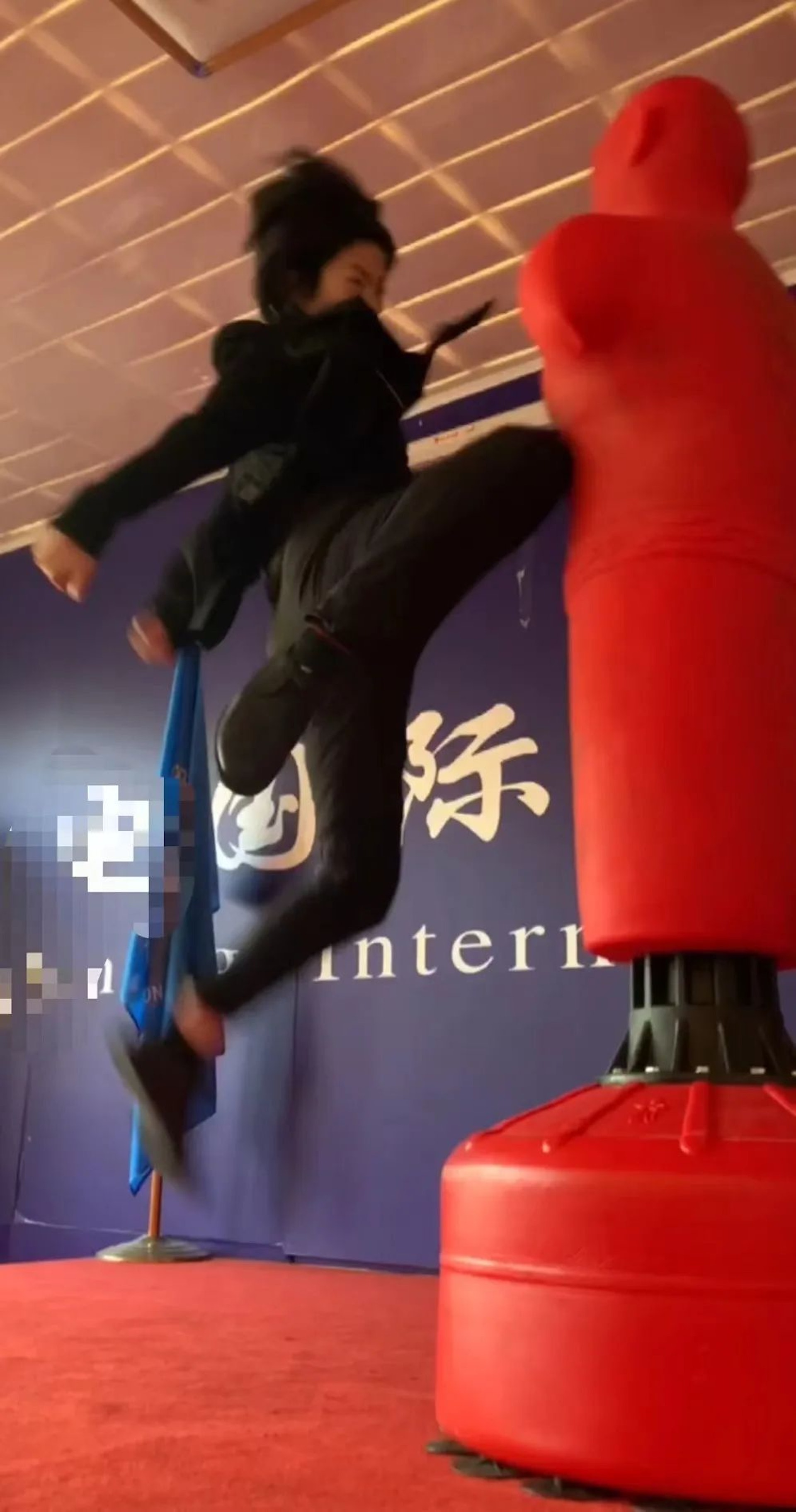 Nữ cảnh sát đặc cảnh rời ngành về làm vệ sĩ cho tài phiệt, 25 tuổi lương 90 triệu/ tháng- Ảnh 3.