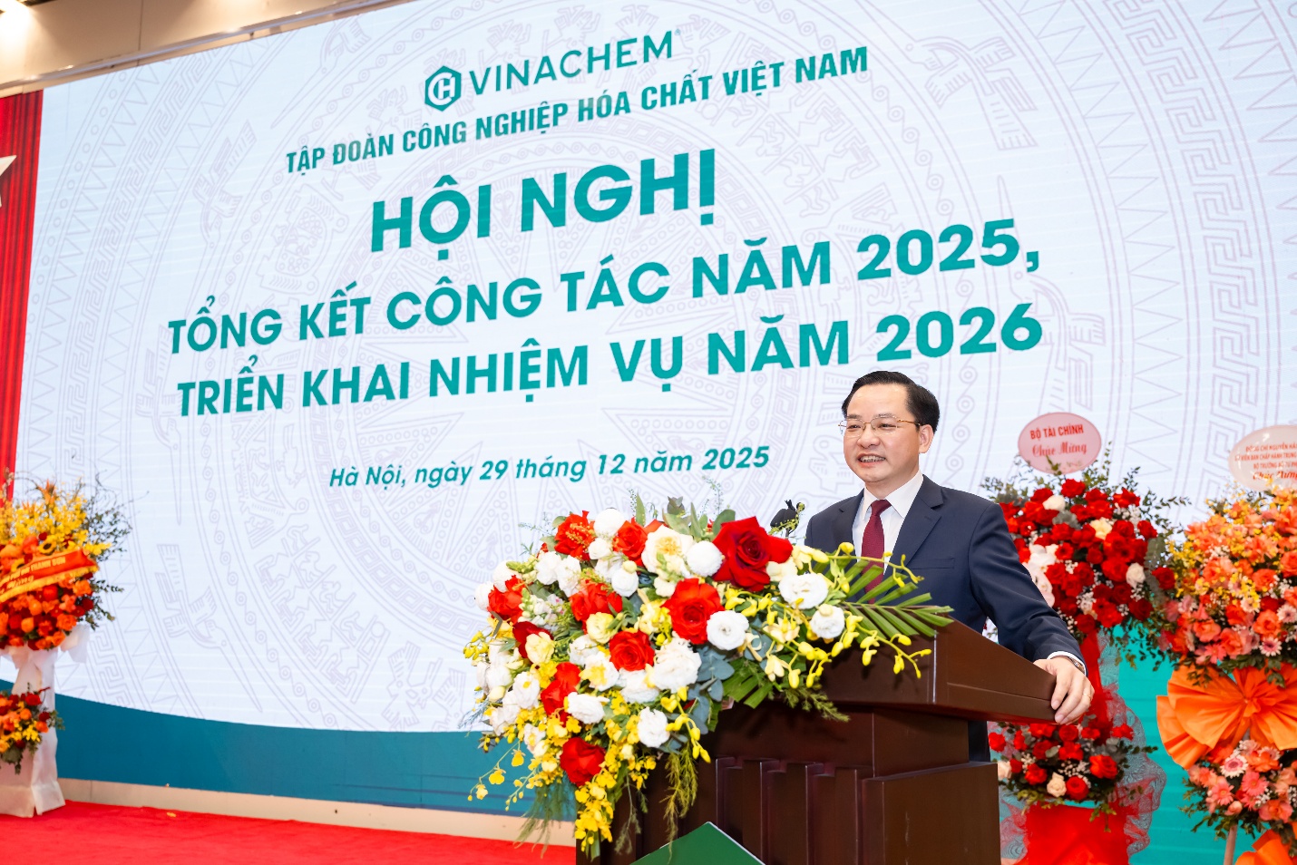 Vinachem là đơn vị Nòng cốt – Dẫn dắt – Tiên phong của Ngành Hóa chất trong kỷ nguyên mới - Ảnh 1.