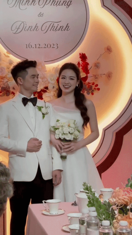 Bán sầu riêng có thiếu gia bán vàng vào "cua": Mỹ nhân Hà Nội cưới "cả nước" xem, giờ mở mắt là thấy vàng - Ảnh 2.