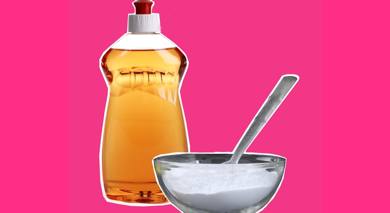 Mẹo pha nước rửa bát + baking soda để tẩy vết khét trên bếp: Nghe hay nhưng sai bét, càng làm càng xước- Ảnh 1. Mẹo pha nước rửa bát + baking soda để tẩy vết khét trên bếp: Nghe hay nhưng sai bét, càng làm càng xước- Ảnh 1.