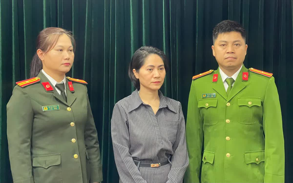 Khởi tố giám đốc công ty tổ chức show “Về đây bốn cánh chim trời” về tội lừa đảo chiếm đoạt tài sản - Ảnh 1.