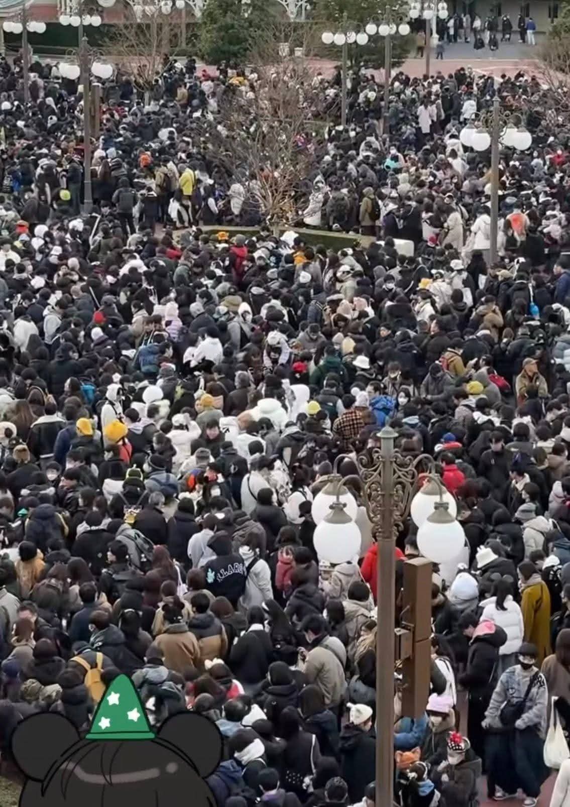 1 điểm du lịch nổi tiếng thất thủ trước biển người ngày cuối năm 2025- Ảnh 5.