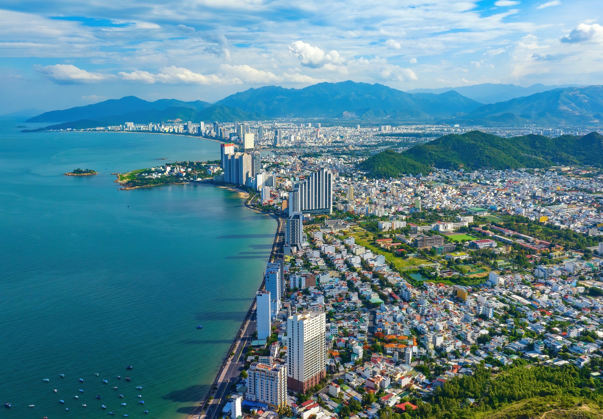 Tỉnh miền Trung có bờ biển dài nhất Việt Nam, sắp lên thành phố trực thuộc Trung ương chuẩn bị đấu thầu tìm chủ cho khu đô thị 6.500 tỷ đồng - Ảnh 1.