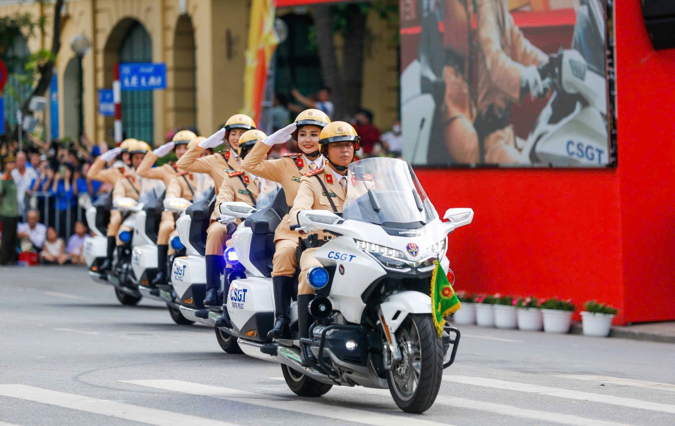 Hà Nội phân luồng giao thông phục vụ Lễ xuất quân và diễn tập công tác bảo vệ Đại hội XIV của Đảng- Ảnh 1.