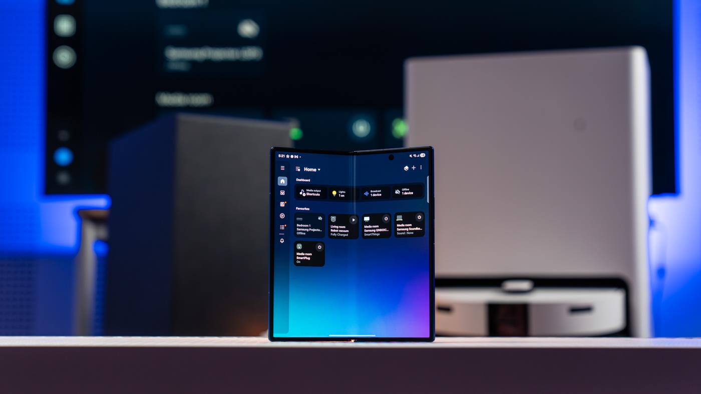 Cuộc chơi khác của Samsung: Khi trải nghiệm kết nối quan trọng hơn từng món phần cứng - Ảnh 1.