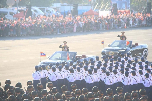 Xe điện thương hiệu Việt xuất hiện trang trọng trong lễ Quốc khánh Lào, tự hào về bước tiến vươn xa- Ảnh 4.