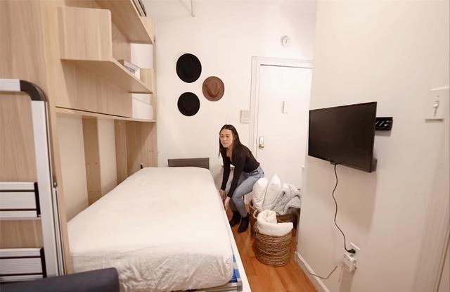 Nhà đất Hong Kong tàn khốc tới mức này: Cặp vợ chồng vặn người mới ngủ nổi trong căn phòng chưa đến 10m²- Ảnh 7.