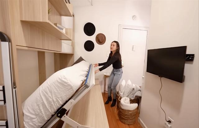 Nhà đất Hong Kong tàn khốc tới mức này: Cặp vợ chồng vặn người mới ngủ nổi trong căn phòng chưa đến 10m²- Ảnh 6.