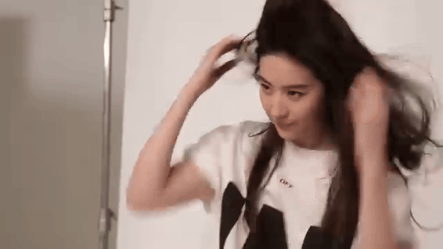 Khoảnh khắc khó tin của Lưu Diệc Phi năm 30 tuổi- Ảnh 2.