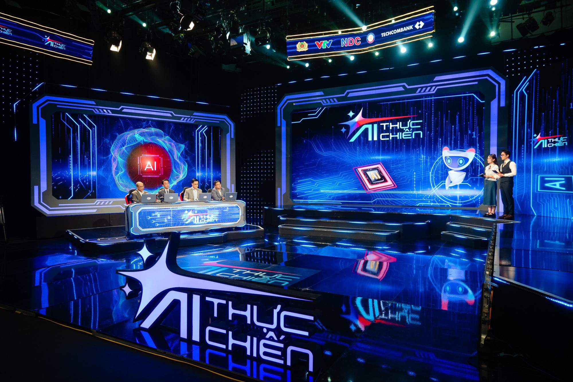 CIO Techcombank trên ghế nóng "A.I Thực chiến": Tận dụng A.I để giải quyết bài toán thực tiễn - Ảnh 3.