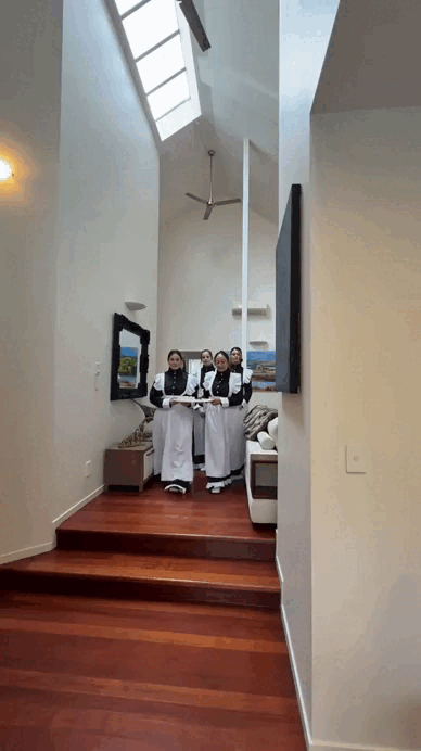 Nữ diễn viên Việt lấy chồng tỷ phú, sống như "bà hoàng", ngủ dậy có 5 hầu gái phục vụ - Ảnh 4.