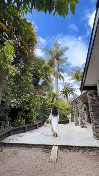 Nữ diễn viên Việt lấy chồng tỷ phú, sống như "bà hoàng", ngủ dậy có 5 hầu gái phục vụ - Ảnh 7.