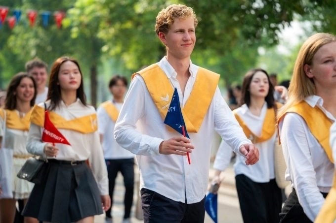 Tân hiệu trưởng VinUni nói về khoản đầu tư 9.300 tỷ đồng của tỷ phú Phạm Nhật Vượng và cơ hội giáo dục Việt bắt kịp thế giới trong kỷ nguyên AI- Ảnh 3.