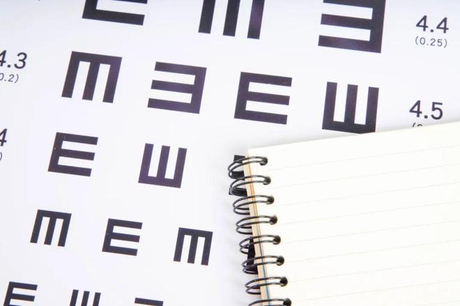 7 nhóm thực phẩm được coi là "thuốc nhỏ mắt tự nhiên" có sẵn trên bàn ăn: Tất cả đều dễ tìm ở ngoài chợ - Ảnh 1. 7 nhóm thực phẩm được coi là "thuốc nhỏ mắt tự nhiên" có sẵn trên bàn ăn: Tất cả đều dễ tìm ở ngoài chợ - Ảnh 1.