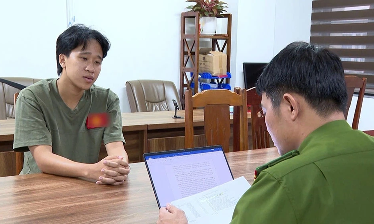 Tình tiết mới vụ án chủ kênh Fanpage "Hà và Việt Nam" chiếm đoạt tiền từ thiện - Ảnh 1.