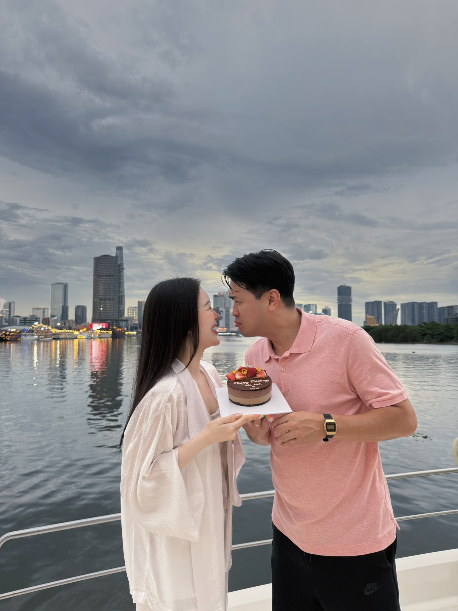 Đây mà là chồng Linh Rin sao?- Ảnh 6.