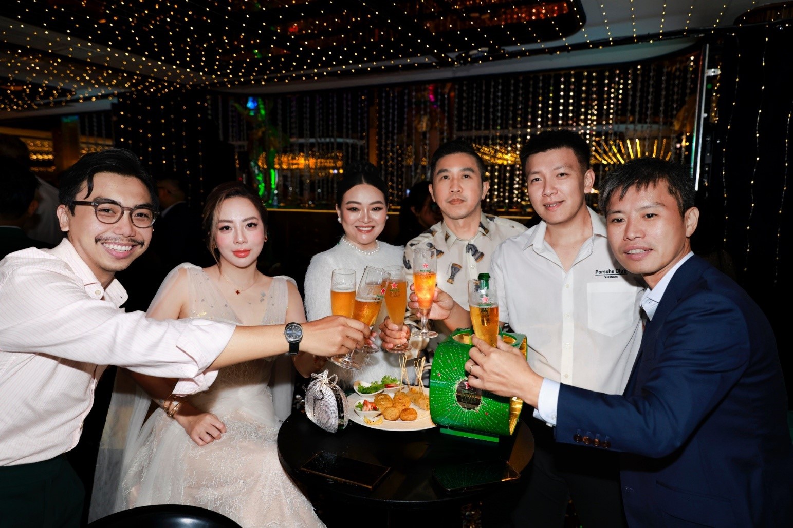 Heineken ra mắt Tuyết tác bia sủi độc bản Heineken Brut Lager - Ảnh 6. Heineken ra mắt Tuyết tác bia sủi độc bản Heineken Brut Lager - Ảnh 6.