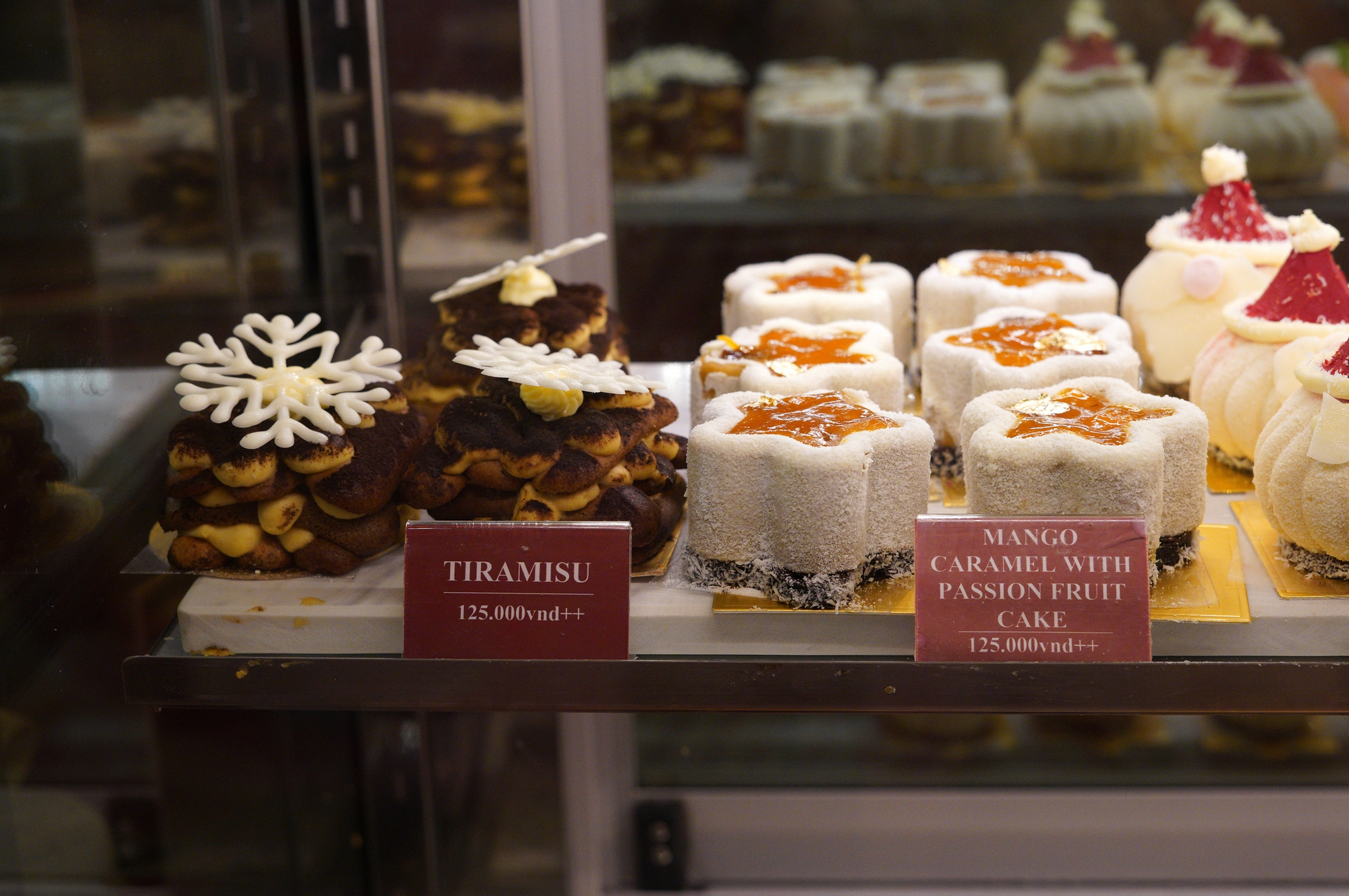 Cận cảnh quán cà phê Giáng sinh 200k/giờ ở TP.HCM, đáng thì thấy đáng nhưng trải nghiệm thì thật sự chưa xứng!- Ảnh 19. Cận cảnh quán cà phê Giáng sinh 200k/giờ ở TP.HCM, đáng thì thấy đáng nhưng trải nghiệm thì thật sự chưa xứng!- Ảnh 19.