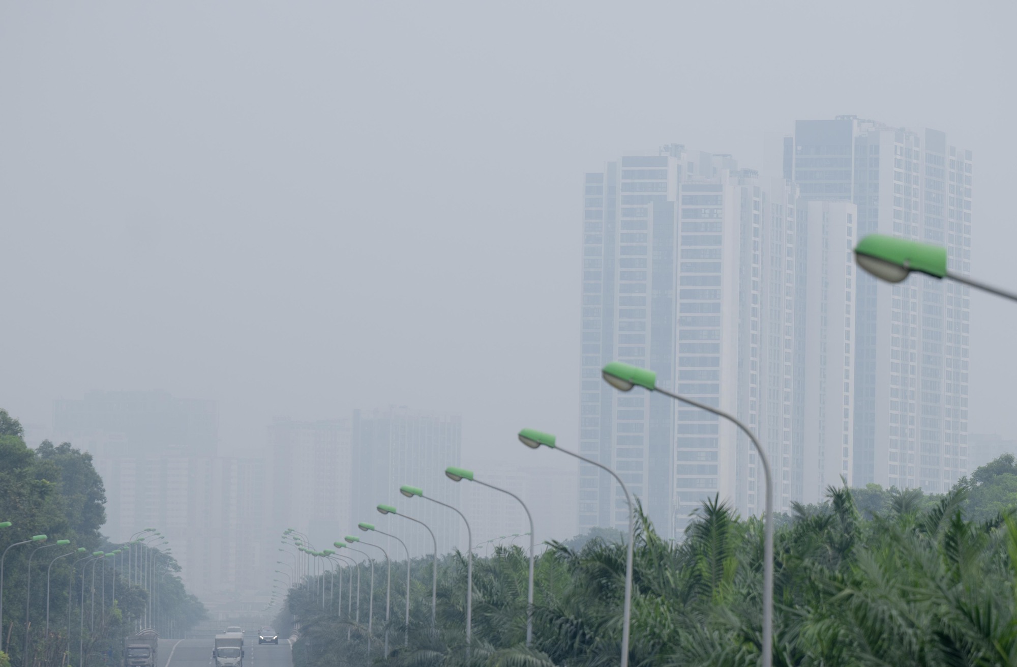 Hình ảnh tuyến đường Hà Nội "lạ lẫm" những ngày này- Ảnh 13.