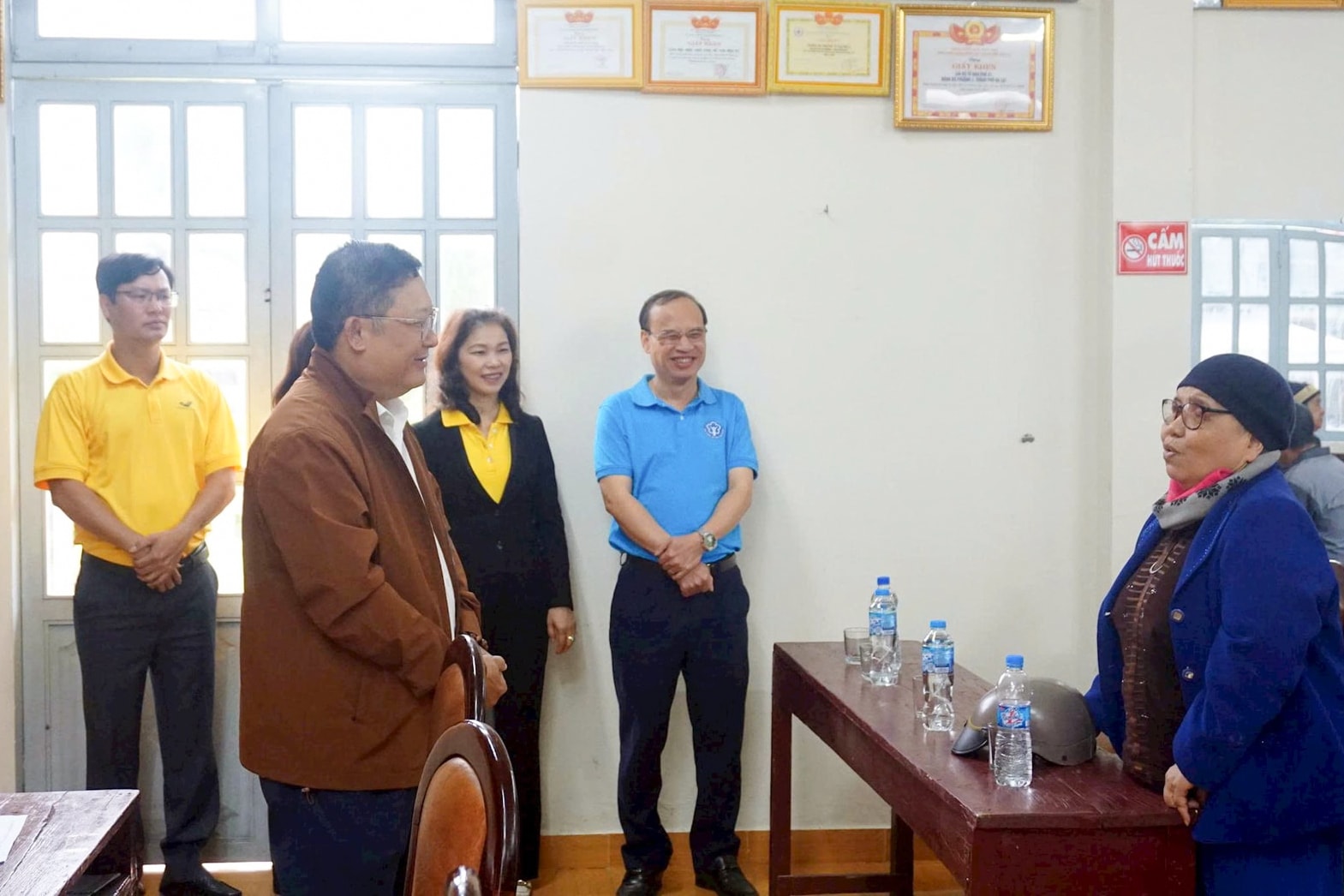 Lương hưu, trợ cấp gộp 3 tháng đang đến với người dân 4 tỉnh - Ảnh 2.