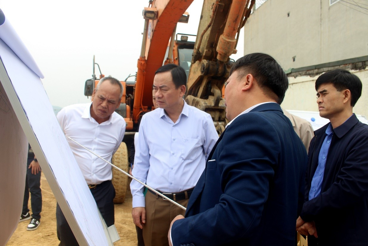 Phú Thọ gỡ khó dự án Đường liên kết vùng Hòa Bình - Hà Nội và cao tốc Hòa Bình - Mộc Châu- Ảnh 1.