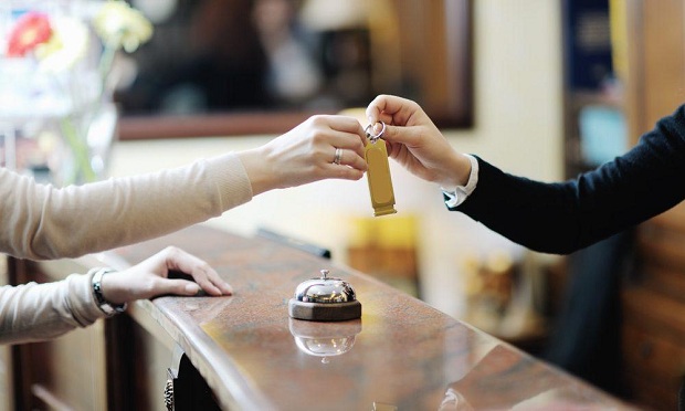 Khách sạn thuộc tập đoàn của tỷ phú Phạm Nhật Vượng ra thông báo nóng tới hàng triệu khách hàng - Ảnh 6.