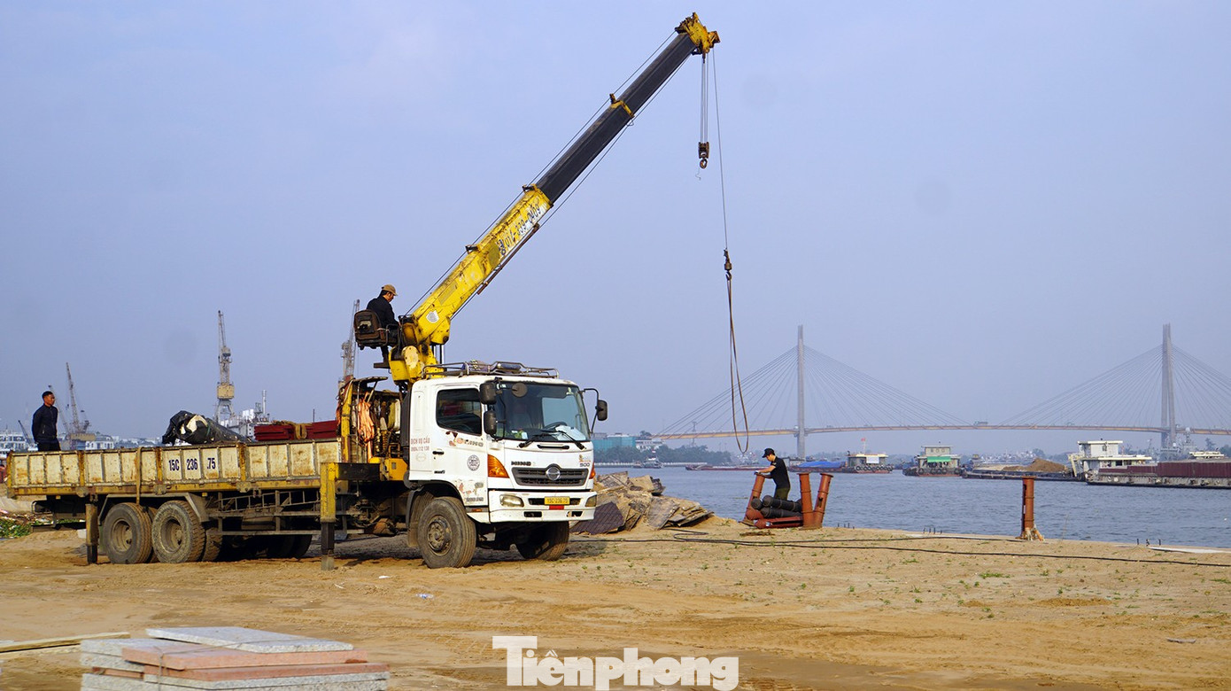 Lãnh đạo TP Hải Phòng ra 'tối hậu thư', gấp rút thi công dự án cải tạo bờ sông Tam Bạc- Ảnh 2.
