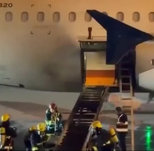 Cháy đường băng sân bay ở Brazil, gần 200 hành khách phải sơ tán- Ảnh 5. Cháy đường băng sân bay ở Brazil, gần 200 hành khách phải sơ tán- Ảnh 5.