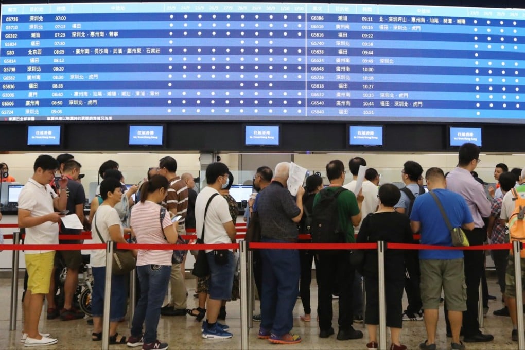 Khách Việt kể chuyện du lịch Trung Quốc, đi tàu chạy 300km/h có dịch vụ lạ, nhận xét: "Quá xứng đáng!" - Ảnh 6.