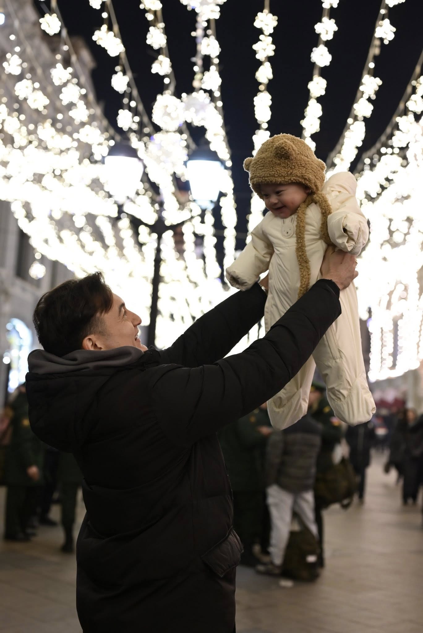 Quý tử nhà thủ môn Lâm Tây - Yến Xuân chiếm spotlight, sinh ra từ vạch đích, visual lại đáng yêu quá đỗi- Ảnh 4. Quý tử nhà thủ môn Lâm Tây - Yến Xuân chiếm spotlight, sinh ra từ vạch đích, visual lại đáng yêu quá đỗi- Ảnh 4.