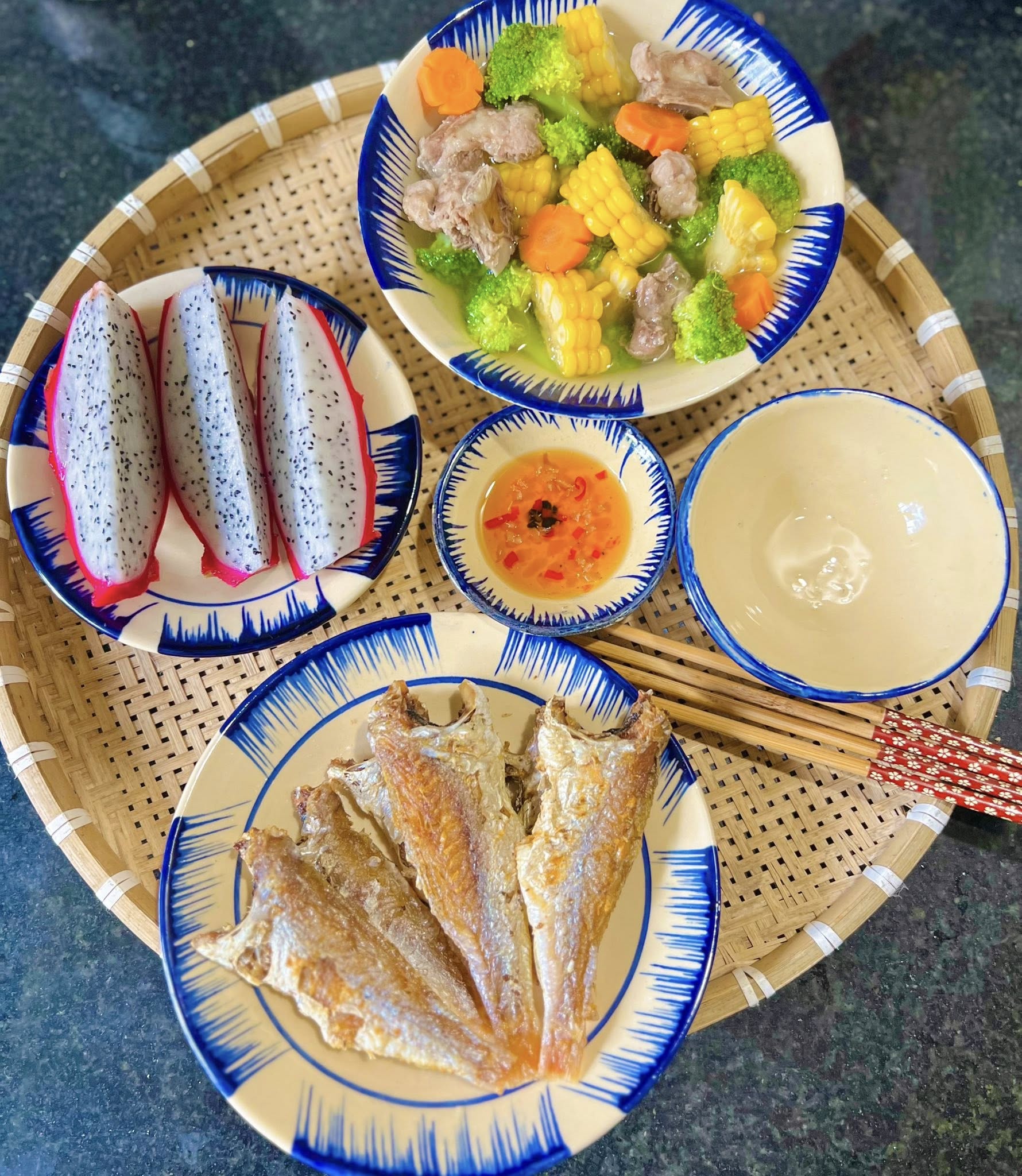 Thực đơn cơm cữ "10 điểm không có nhưng" của mẹ 3 con khiến ai nhìn cũng muốn đẻ thêm vài bé!- Ảnh 20.