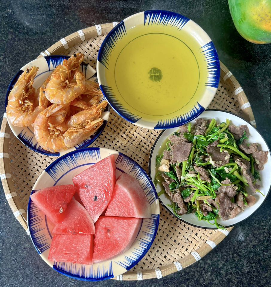 Thực đơn cơm cữ "10 điểm không có nhưng" của mẹ 3 con khiến ai nhìn cũng muốn đẻ thêm vài bé!- Ảnh 7.