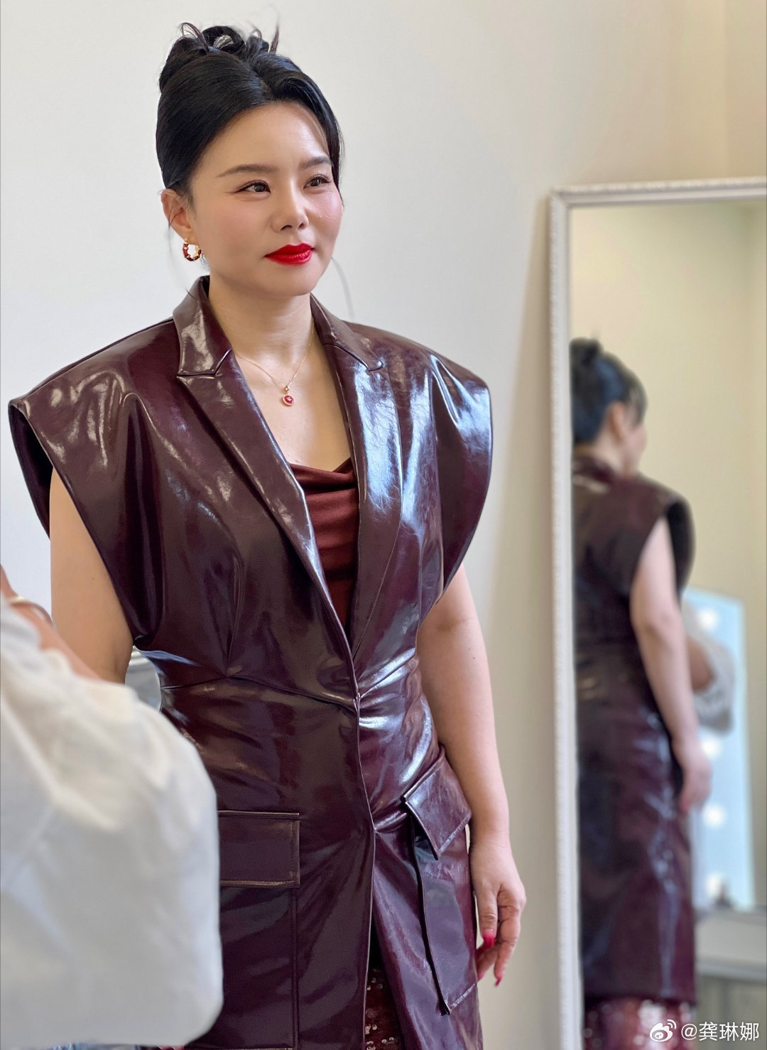 Chị em thân thiết của Chi Pu bị chồng nhạc sĩ "cắm sừng" 3 năm không hay biết, hôn nhân đổ vỡ - Ảnh 3. Chị em thân thiết của Chi Pu bị chồng nhạc sĩ "cắm sừng" 3 năm không hay biết, hôn nhân đổ vỡ - Ảnh 3.