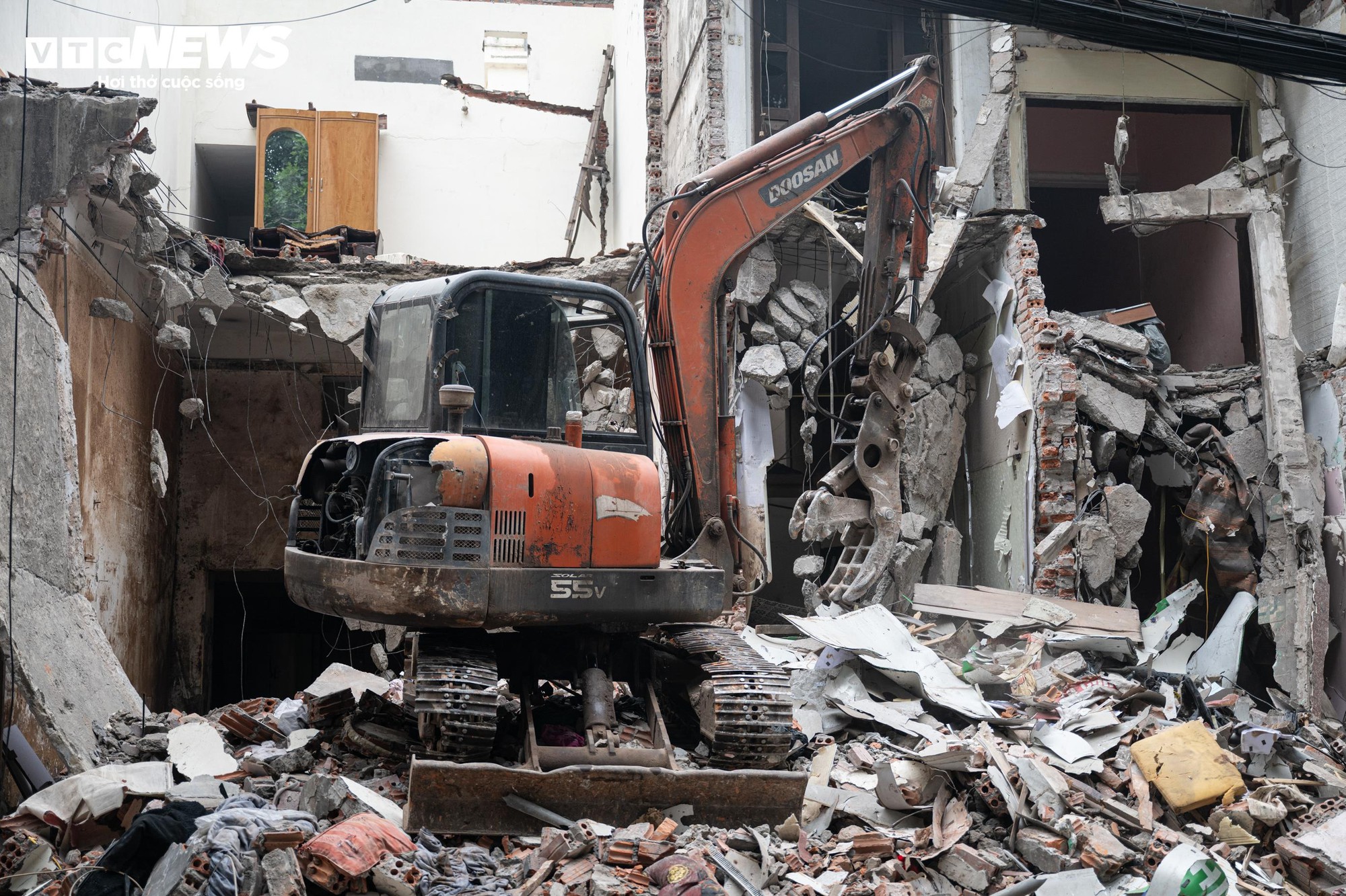 Hà Nội phá dỡ loạt công trình để làm tuyến đường ‘đắt nhất hành tinh’- Ảnh 5.