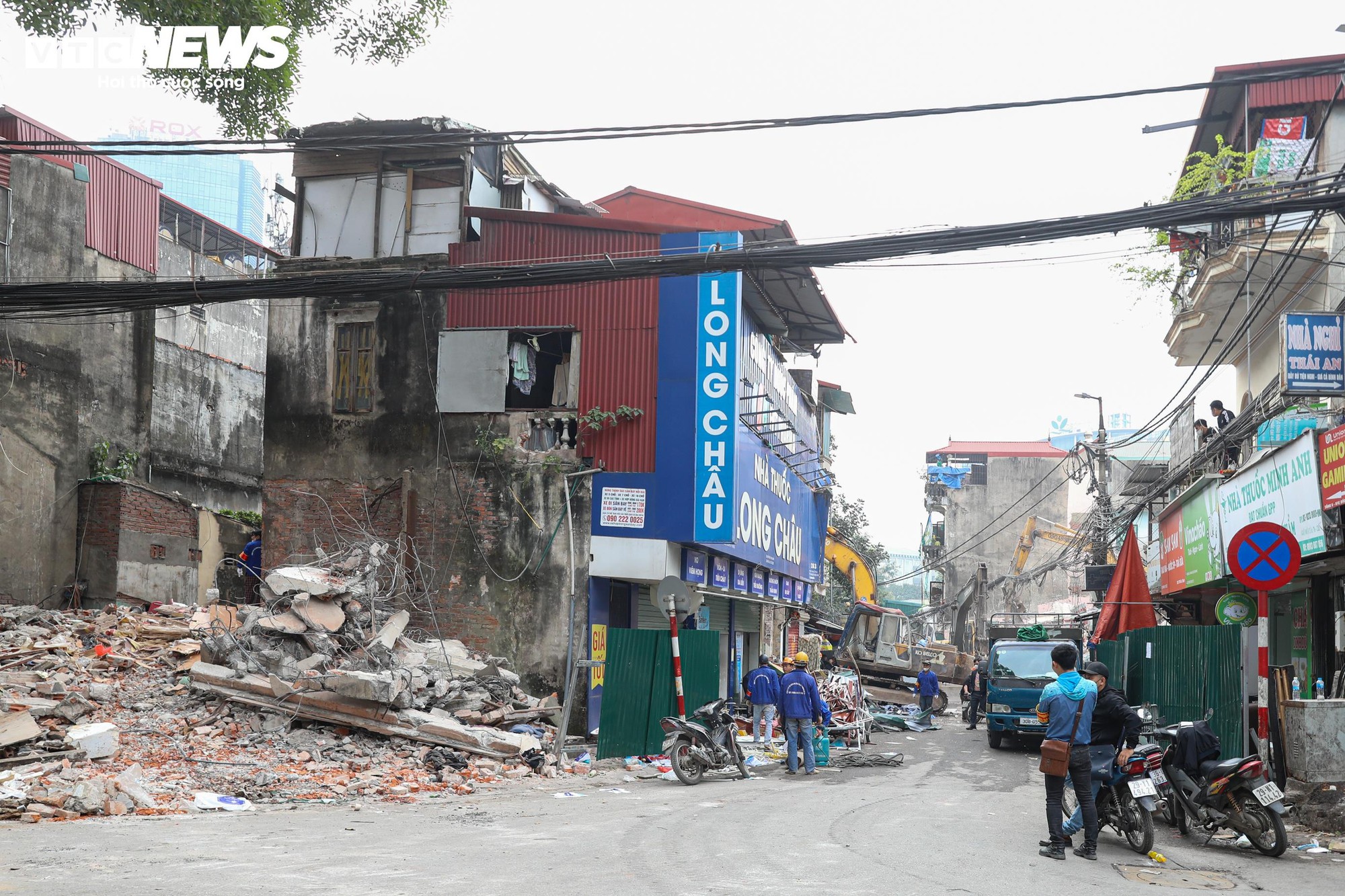 Hà Nội phá dỡ loạt công trình để làm tuyến đường ‘đắt nhất hành tinh’- Ảnh 2.