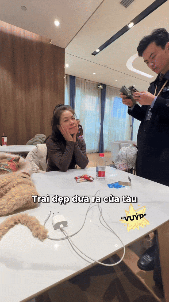 Khách Việt kể chuyện du lịch Trung Quốc, đi tàu chạy 300km/h có dịch vụ lạ, nhận xét: "Quá xứng đáng!" - Ảnh 1.