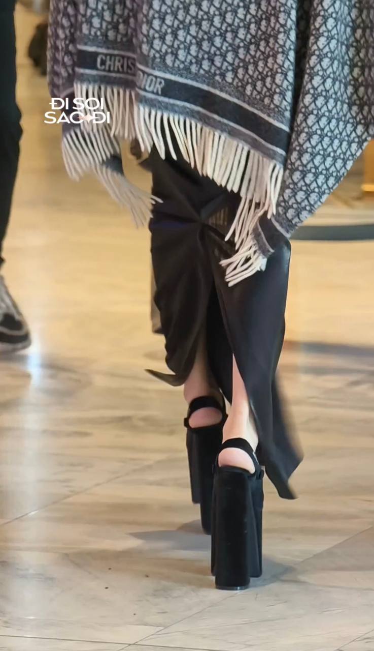 Hòa Minzy đầu tư kĩ cho một màn hở bạo- Ảnh 3.