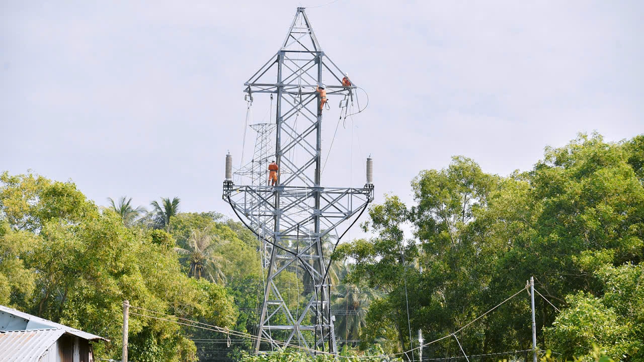 Tin vui cho người dân Phú Quốc sau sự cố đứt cáp ngầm điện 110kV - Ảnh 11. Tin vui cho người dân Phú Quốc sau sự cố đứt cáp ngầm điện 110kV - Ảnh 11.