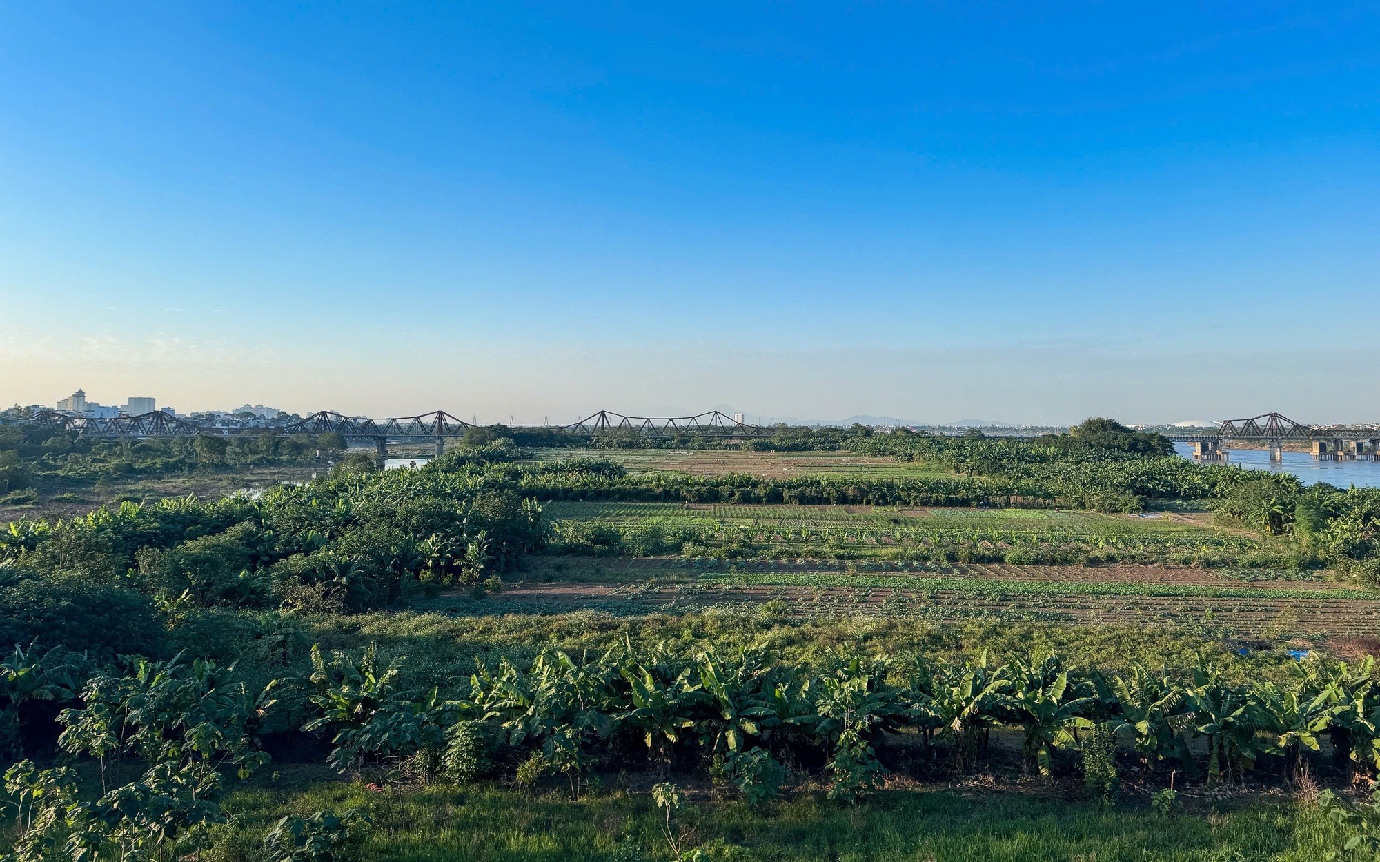 Thần tốc: Sắp khởi công siêu dự án 338.000 tỷ đồng mô hình "thành phố bọt biển" tạo kỳ tích sông Hồng, sẽ có công viên lớn chưa từng có - Ảnh 2.