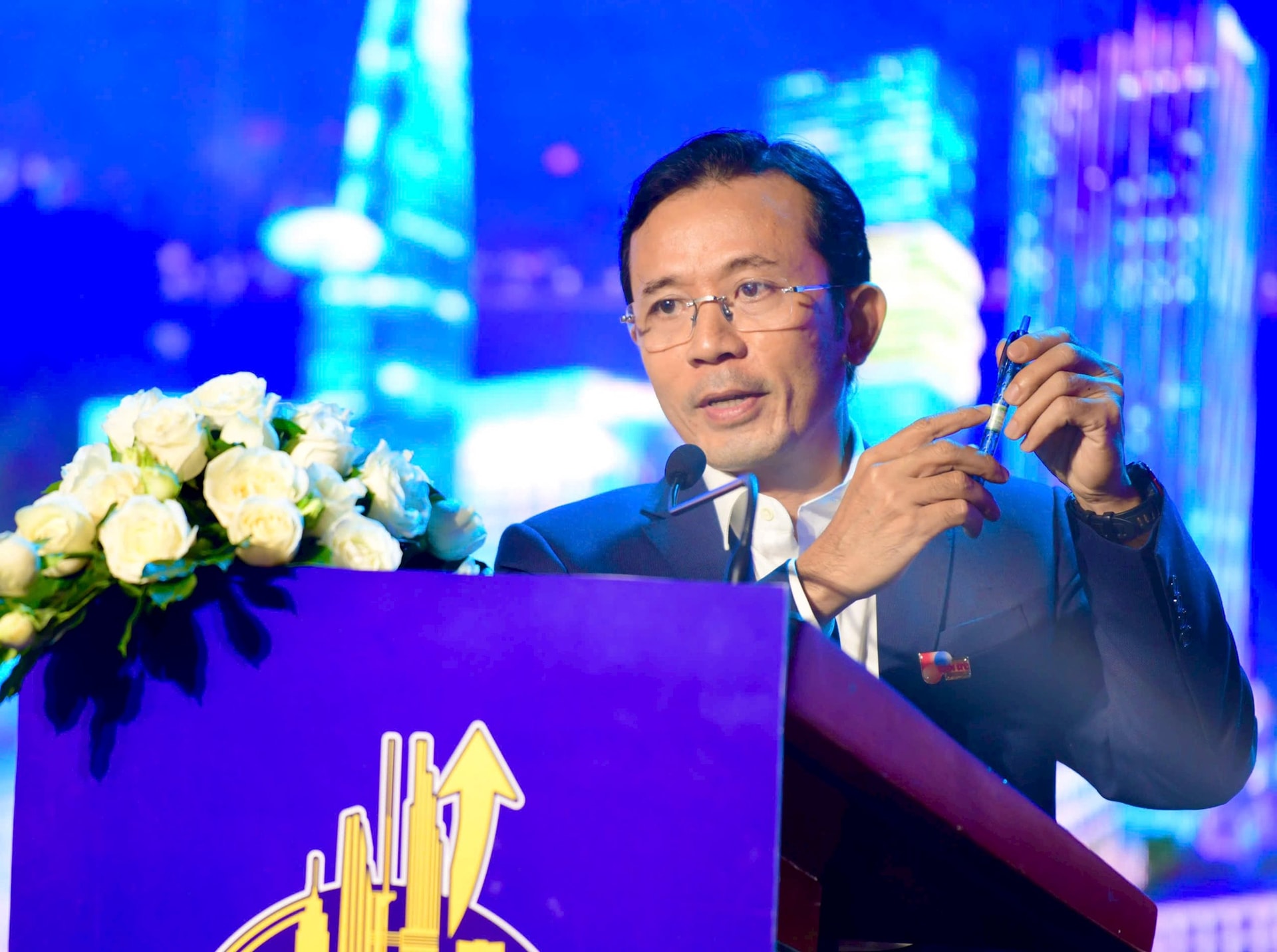 CEO PNJ Lê Trí Thông: Đừng bán hàng vô tri nữa- Ảnh 2.