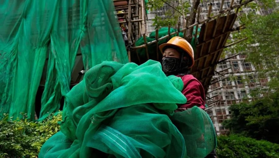 Nỗi đau BĐS Hong Kong (Trung Quốc): 200.000 người chờ đợi nhà ở xã hội trong vô vọng, 'nhà quan tài' chưa đầy 2m2 trở thành phao cứu sinh duy nhất- Ảnh 3.