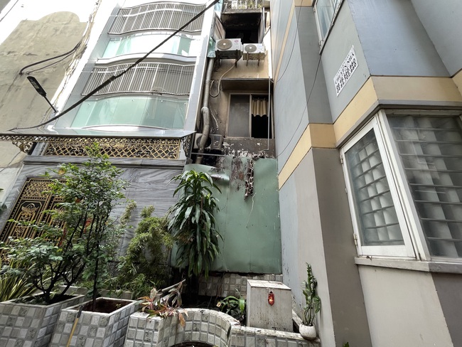 2 cô gái nói về quyết định nhảy từ cửa sổ tầng 3 xuống đất để thoát nạn chỉ sau một câu nói- Ảnh 2.