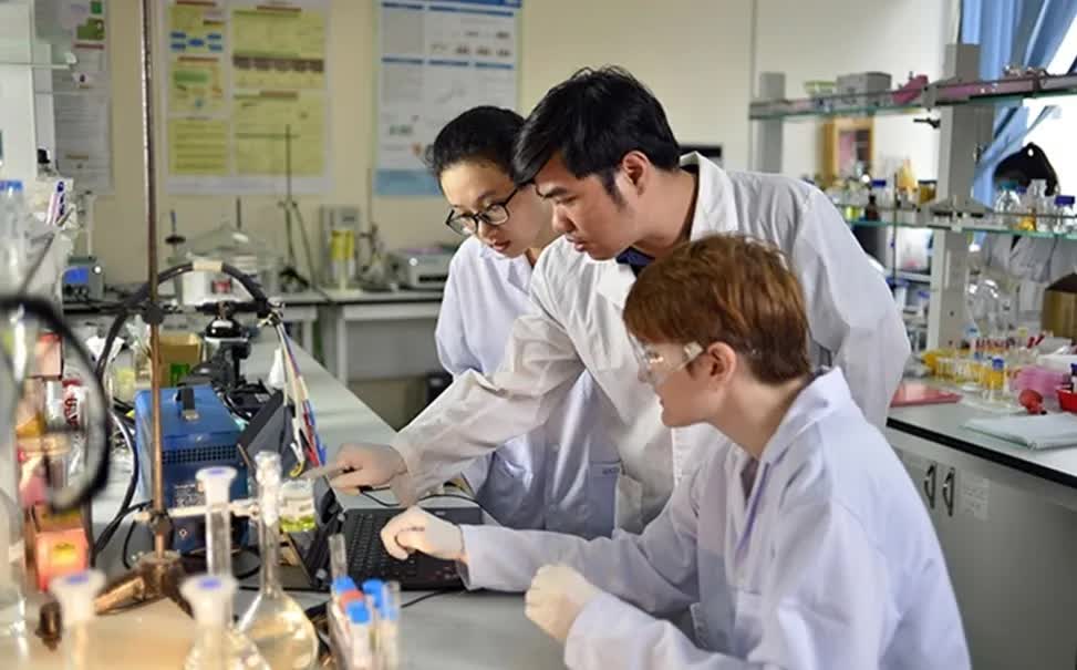 Việt Nam cần mô hình tăng trưởng dựa vào khoa học công nghệ để bứt phá- Ảnh 1. Việt Nam cần mô hình tăng trưởng dựa vào khoa học công nghệ để bứt phá- Ảnh 1.