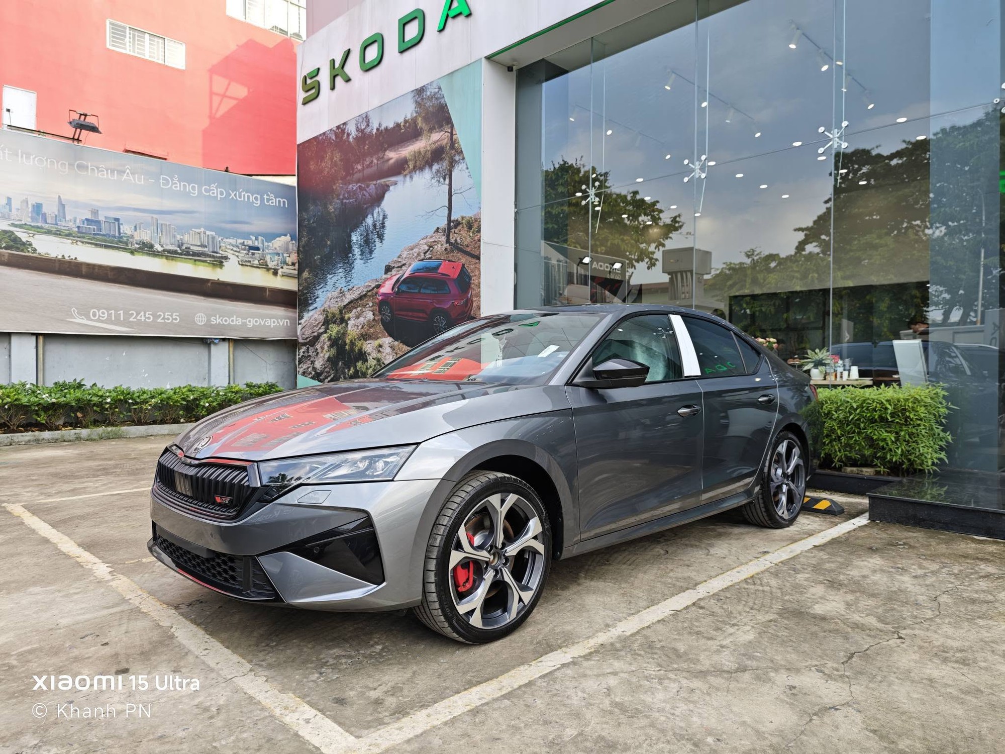 Cận cảnh Skoda Octavia vRS tại đại lý: Giá tạm tính 1,5 tỷ đồng, cạnh tranh VW Golf R bằng động cơ 265 mã lực, có thể ra mắt ngay tháng này - Ảnh 5.