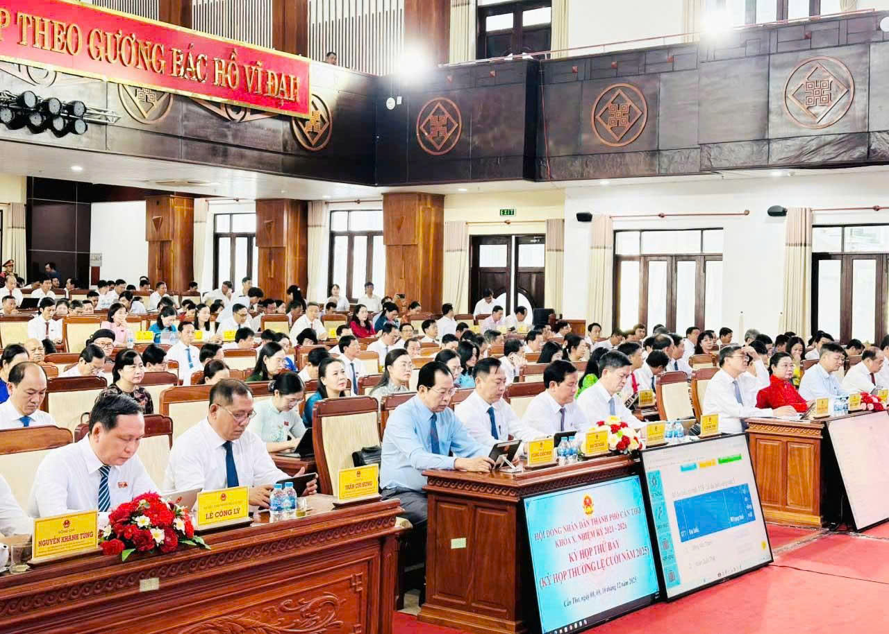 Chưa di dời sân vận động gây tranh luận ở Cần Thơ- Ảnh 3.