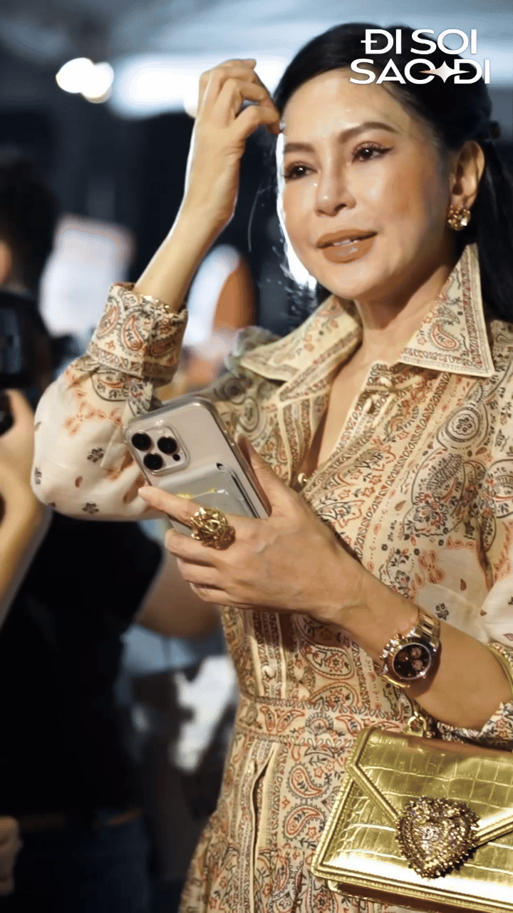 Phu nhân tỷ phú Jonathan Hạnh Nguyễn nhiều khác lạ trong siêu hôn lễ?- Ảnh 4. Phu nhân tỷ phú Jonathan Hạnh Nguyễn nhiều khác lạ trong siêu hôn lễ?- Ảnh 4.