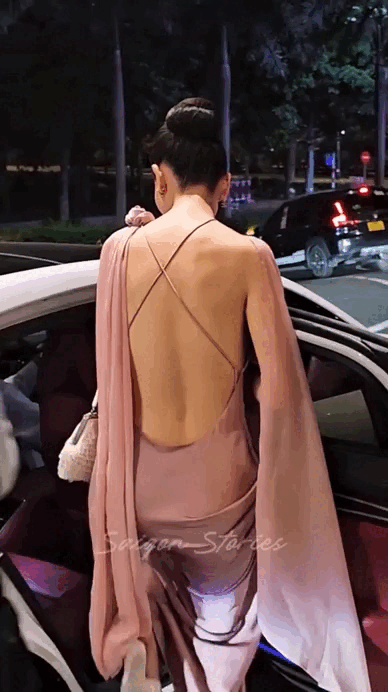 Mỹ nhân được nhiều người “hỏi thăm” nhất tại đám cưới nhà tỷ phú Johnathan Hạnh Nguyễn- Ảnh 4. Mỹ nhân được nhiều người “hỏi thăm” nhất tại đám cưới nhà tỷ phú Johnathan Hạnh Nguyễn- Ảnh 4.