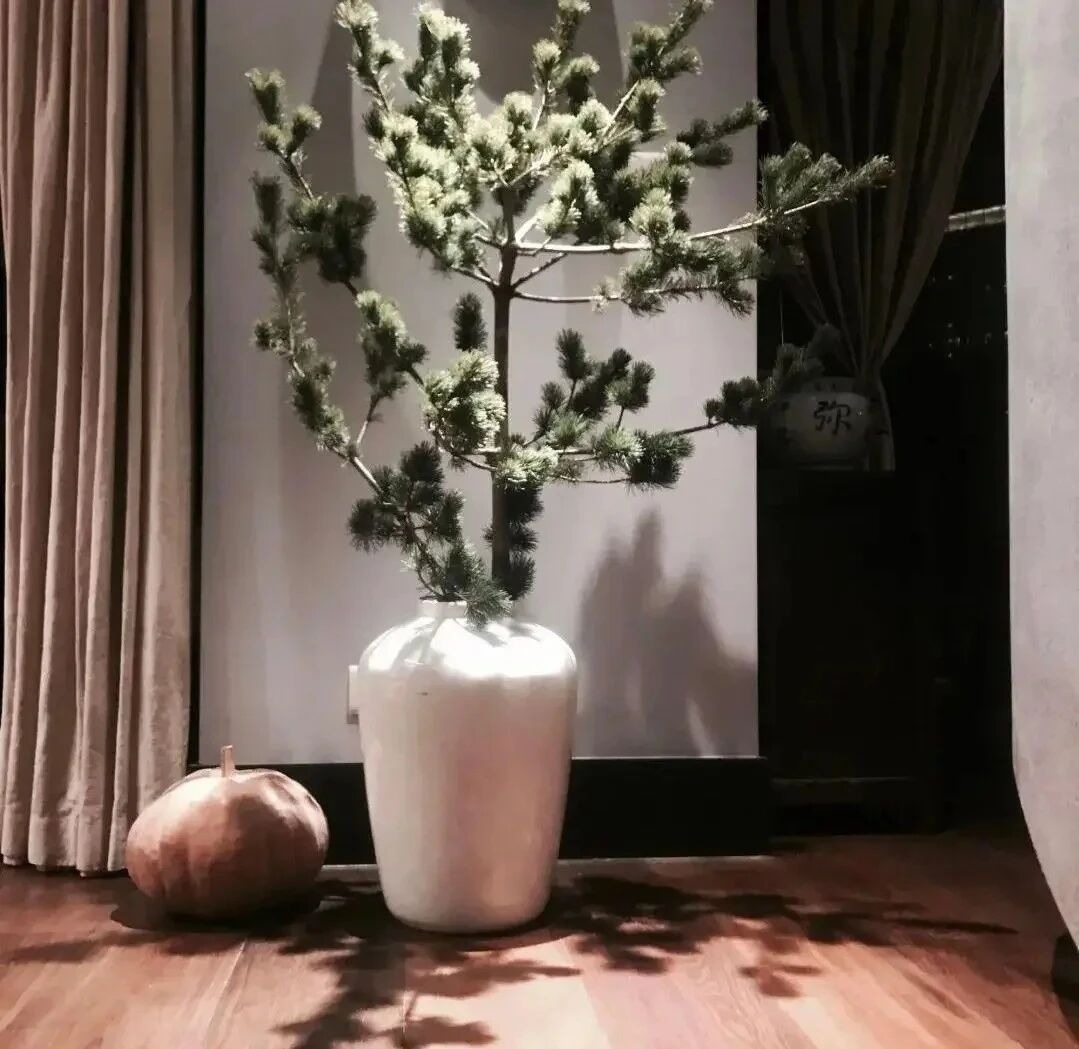 Biệt thự của "mỹ nhân có vòng eo đẹp nhất showbiz", ai đi qua cũng ngoái nhìn - Ảnh 6.