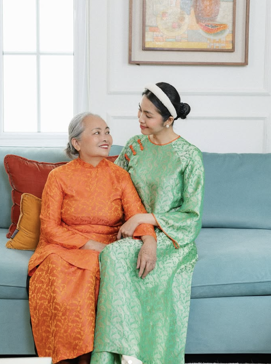 Đẳng cấp dâu hào môn: 4 tiêu chí chọn áo dài "bất di bất dịch" của chị em Hà Tăng - Linh Rin - Ảnh 6.